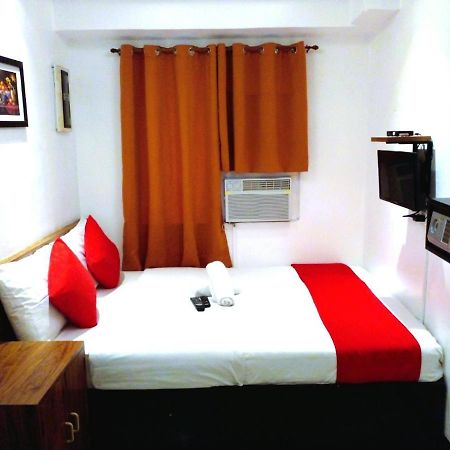 Makati Poblacion Hotel Mandaluyong 외부 사진