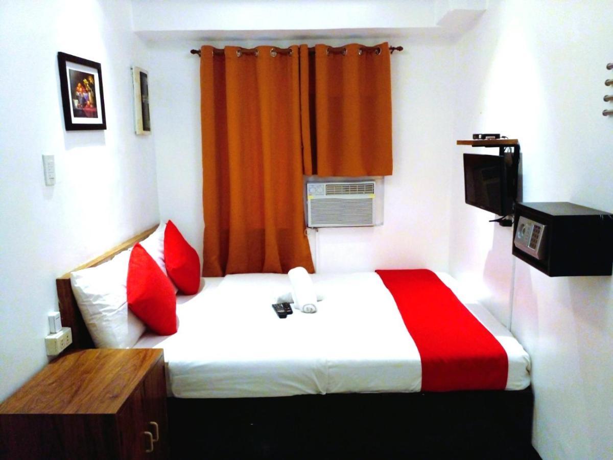 Makati Poblacion Hotel Mandaluyong 외부 사진