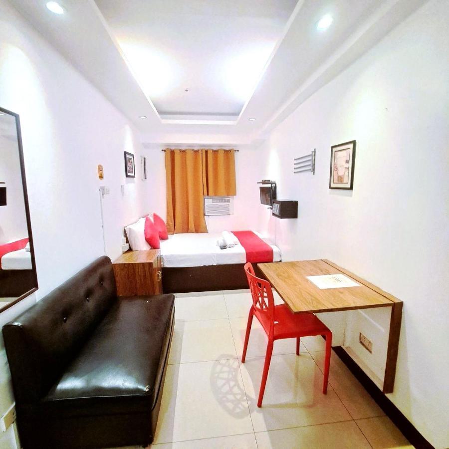 Makati Poblacion Hotel Mandaluyong 외부 사진