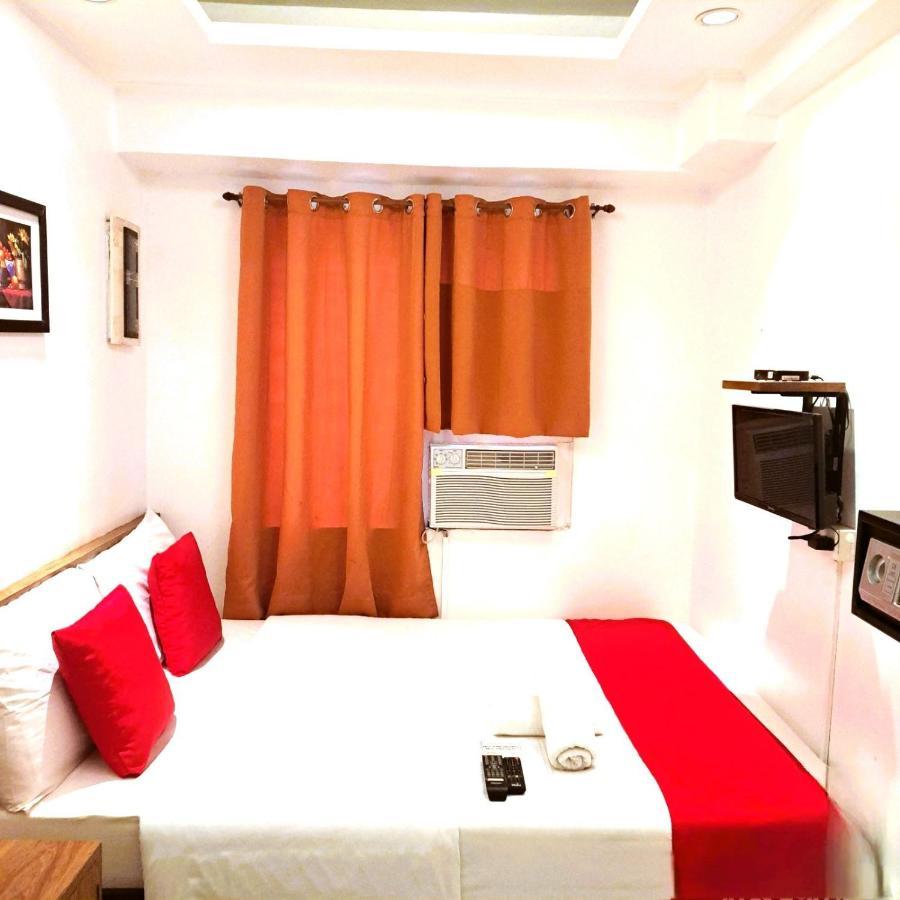 Makati Poblacion Hotel Mandaluyong 외부 사진