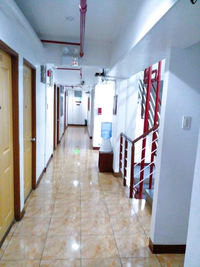 Makati Poblacion Hotel Mandaluyong 외부 사진